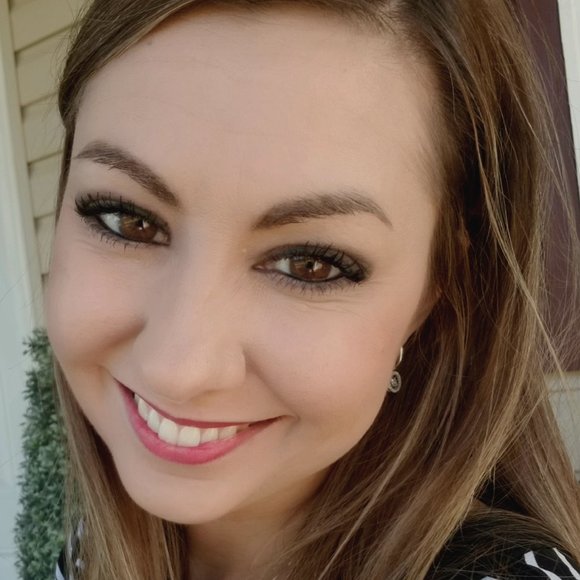 Posh Ambassador ๐๐ Judy - Picture 2 of 7